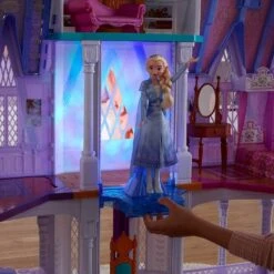 Hasbro CHATEAU ARENDELLE DELUXE - DISNEY LA REINE DES NEIGES 2 -Magasin De Jouets Branché 12bf82a8d6af318d4055861a16159083f3512587 12064608 05