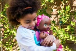 MATTEL MY GARDEN BABY - POUPON BÉBÉ PAPILLON FRAISE SE RÉGALE -Magasin De Jouets Branché 413dd23de004c2873fe664775ef719520b09aaba 41000598 03