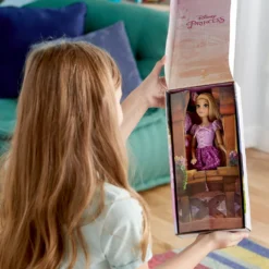 Disney Store Poupée Classique Raiponce 10 Disney Store Poupée Classique Raiponce -Magasin De Jouets Branché 460011777801 2