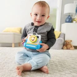 Fisher Price MON PREMIER APPAREIL PHOTO 13 Fisher Price MON PREMIER APPAREIL PHOTO -Magasin De Jouets Branché 63f2a10ce239fcd28ddf61e450fb1f8bc727c422 02081459 06