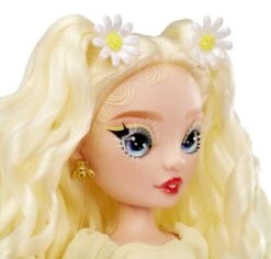 RAINBOW HIGH POUPEE MANNEQUIN SERIE 4 - DELILAH FIELDS -Magasin De Jouets Branché 8b90d33b5735f16e2e656d6c239d617911724cb2 41004878 04