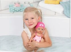 MGA Entertainment BABY BORN - MON PREMIER POUPON QUI NAGE 30 CM -Magasin De Jouets Branché a0f2f635c3adc425a1d36b81c8a0e9cde428ae3a 41088623 04