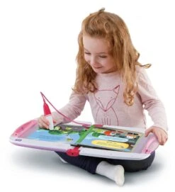 VTech LIVRE MAGIBOOK V2 STARTER PACK ROSE + LIVRE CORY BOLIDES ROSE -Magasin De Jouets Branché a250ddac1debe6b629df8dd7a7ff3d2f115fee41 04072122 03